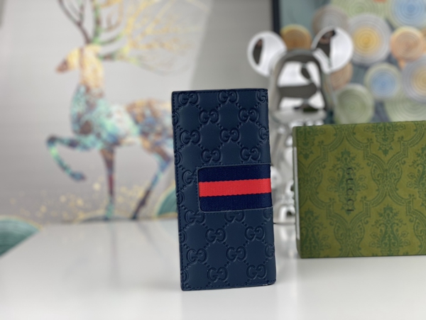 グッチ財布コピー背面デザイン